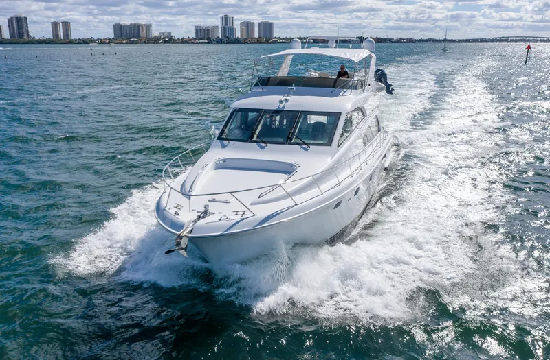 Due South Yacht Photos Pics 