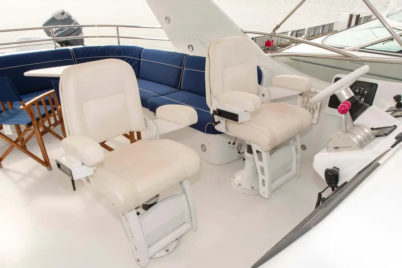 Due South Yacht Photos Pics 