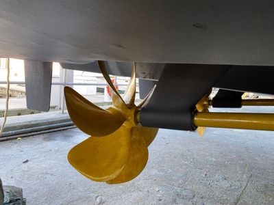 Yacht