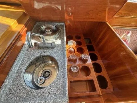 Lady Marion Yacht Photos Pics 