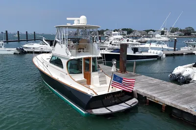 Hinckley Talaria 44 FB
