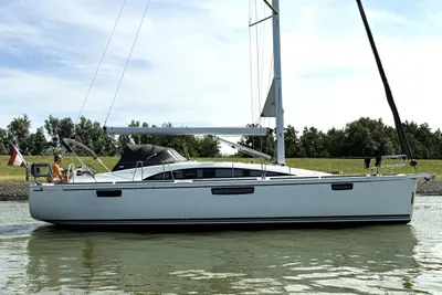2020 Bavaria Vision 42