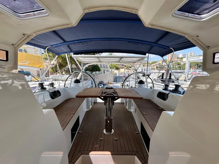 Nusquama Yacht Photos Pics 