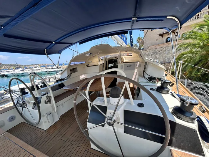 Nusquama Yacht Photos Pics 