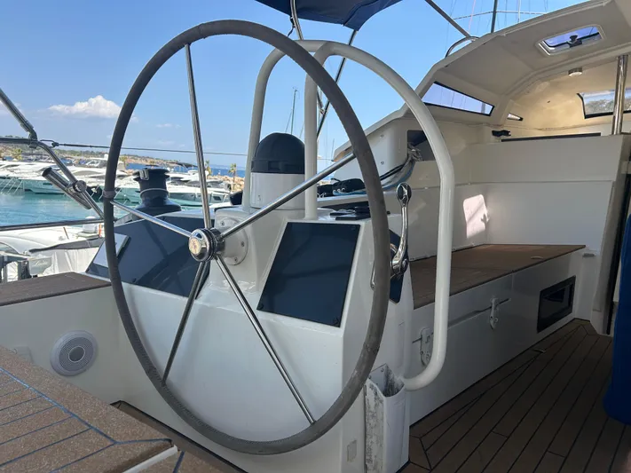 Nusquama Yacht Photos Pics 