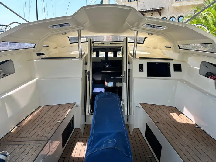 Nusquama Yacht Photos Pics 