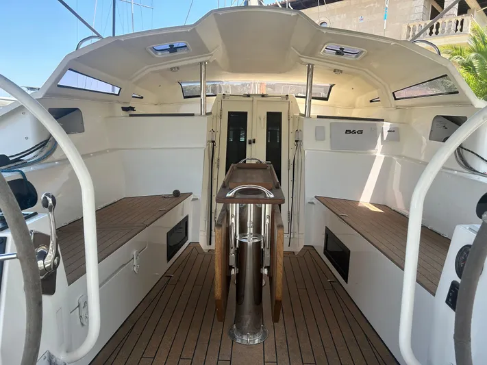 Nusquama Yacht Photos Pics 