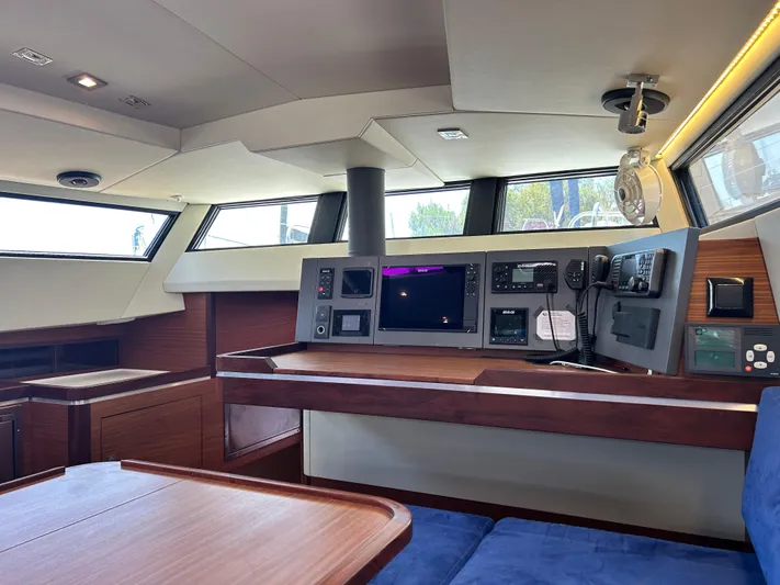 Nusquama Yacht Photos Pics 