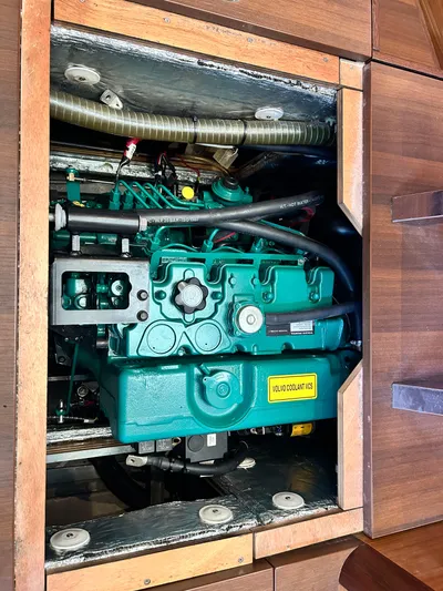 Nusquama Yacht Photos Pics 