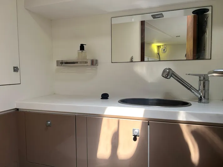 Nusquama Yacht Photos Pics 