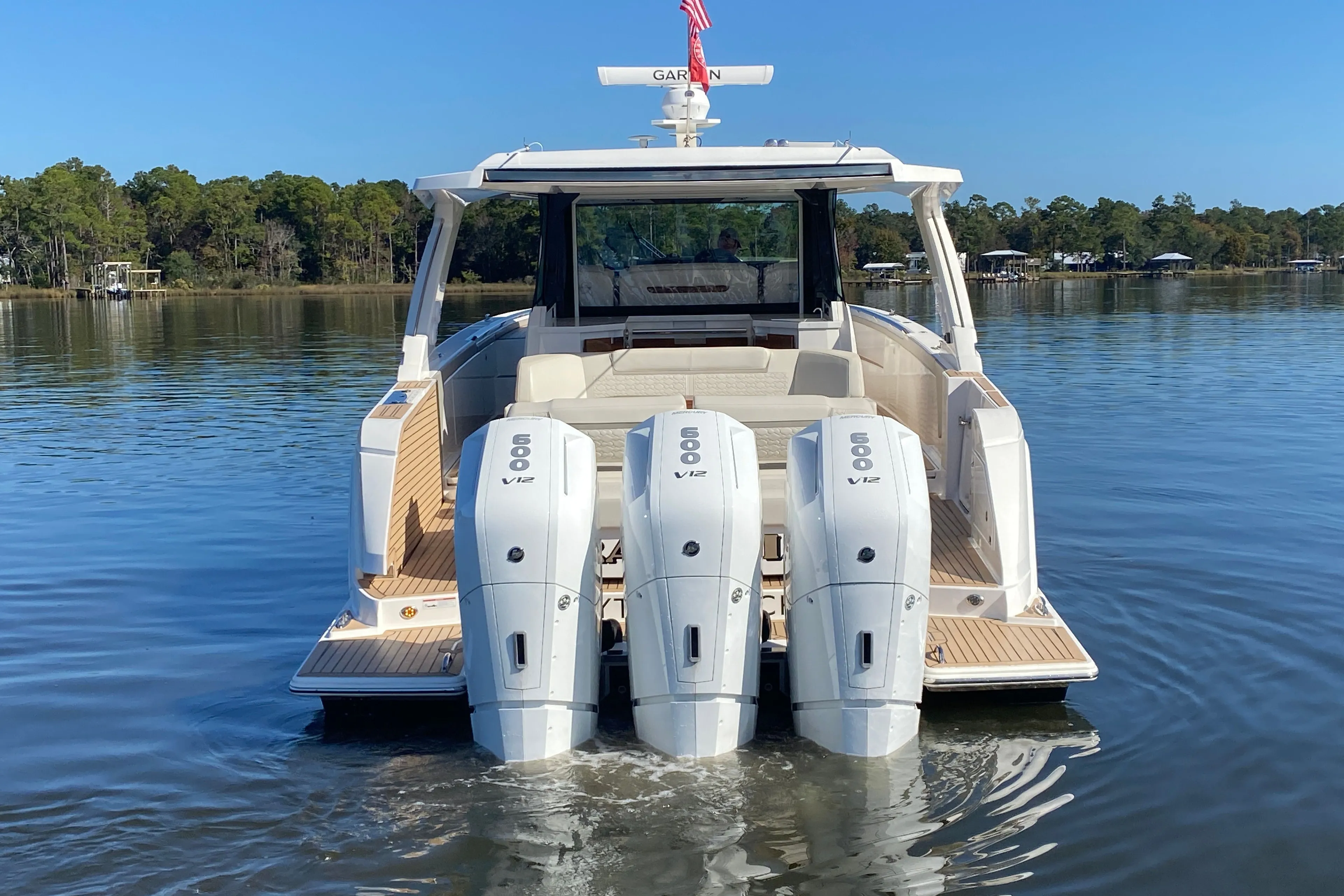 2023 TIARA YACHTS 48 LS - Image 7