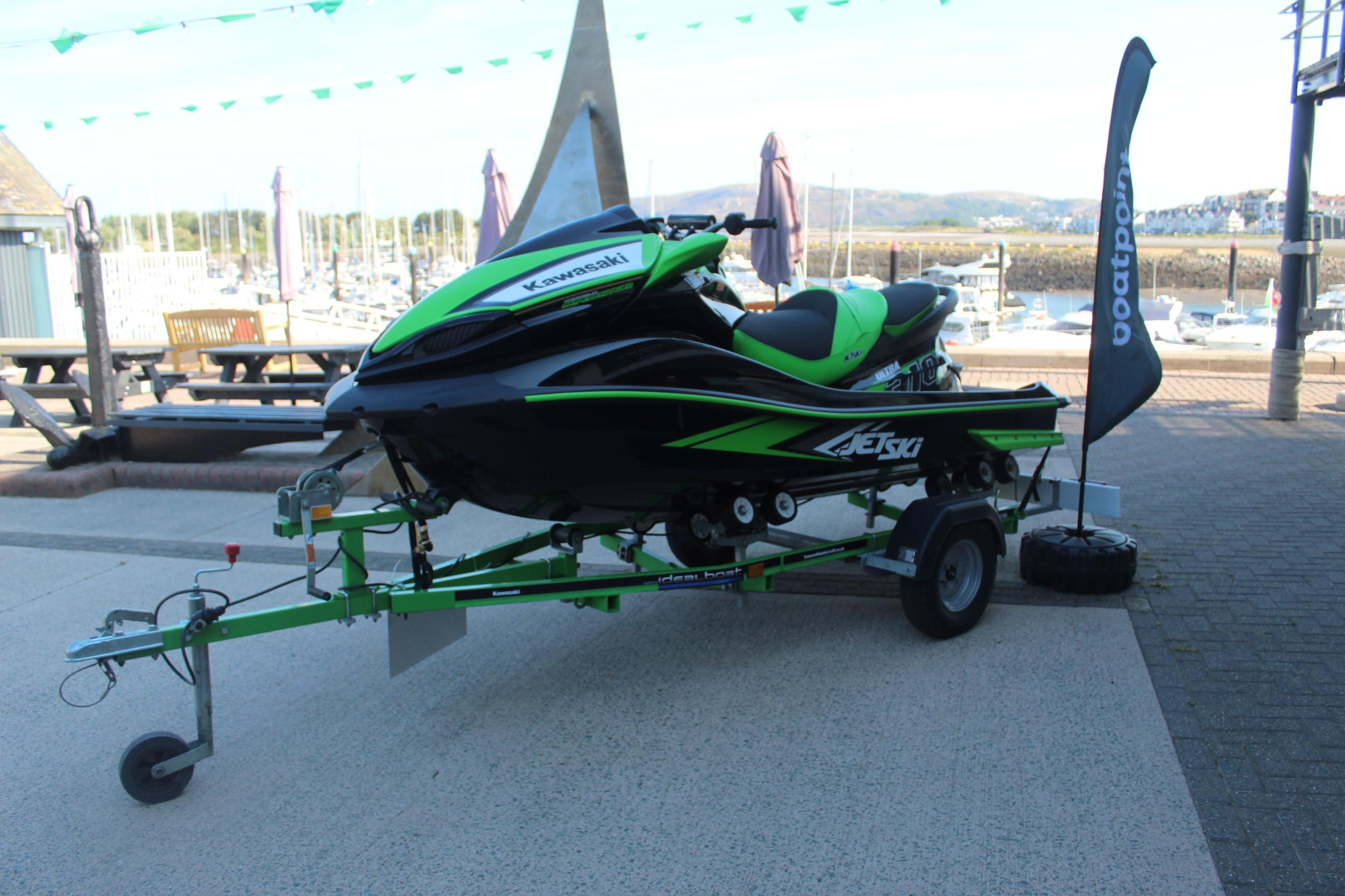 2021 Kawasaki Ultra 310R