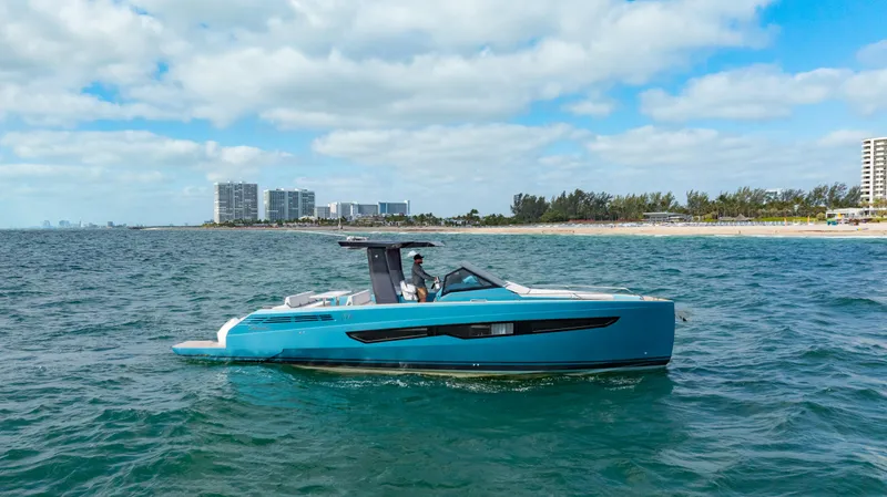 Strade Blu Yacht Photos Pics 