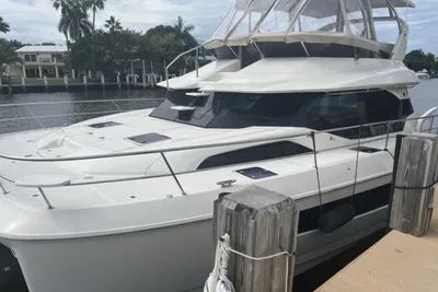 Aquila 44 Yacht