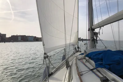 1986 Beneteau First 345