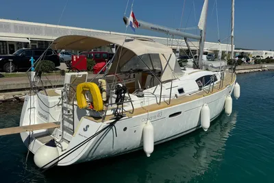 2010 Beneteau Oceanis 43 Family