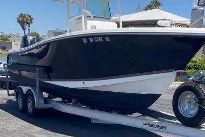 Mako 234 CC