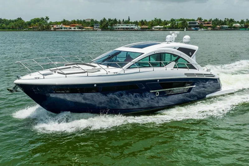 Powell Vie II Yacht Photos Pics 