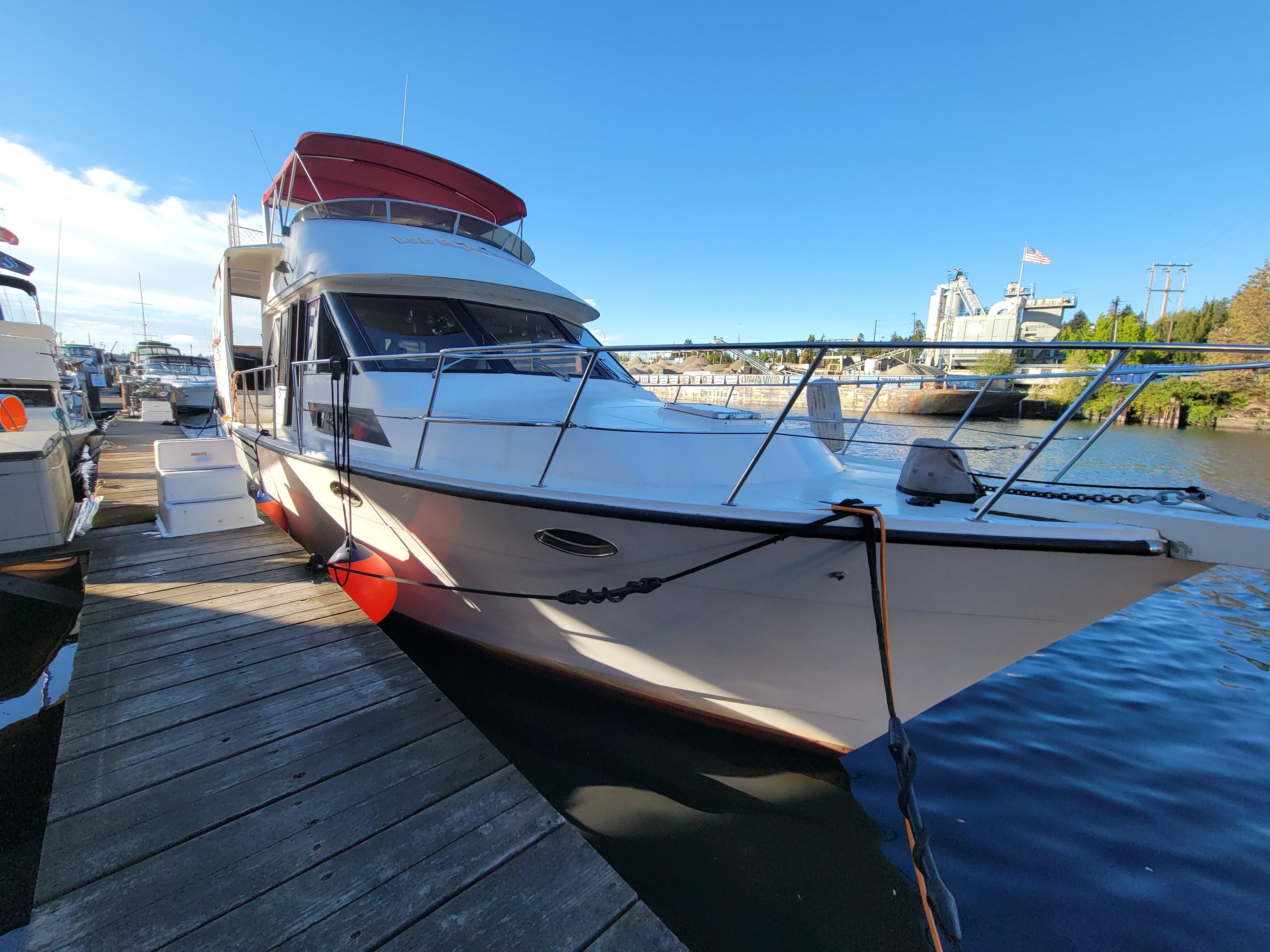 Angel Sundeck Aft Cabin Motor Yacht