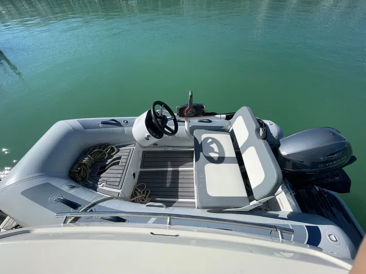  Yacht Photos Pics 2016 BENETEAU MONTE CARLO 5 - Image 7