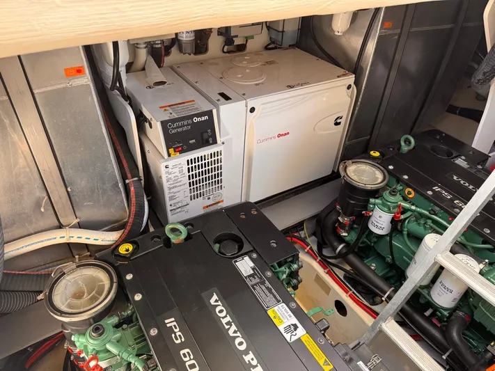  Yacht Photos Pics 2016 BENETEAU MONTE CARLO 5 - Image 45