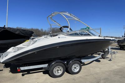 2013 Yamaha Boats AR210