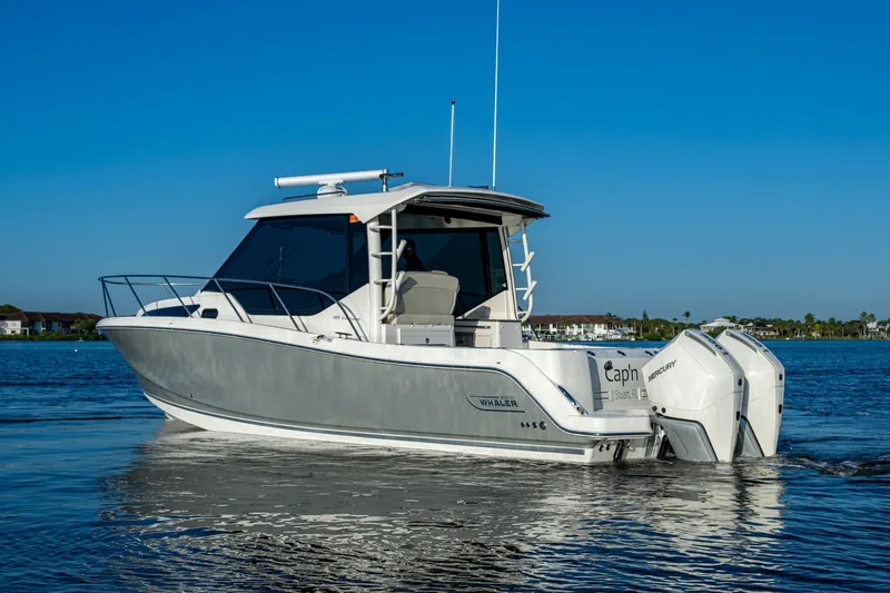  Yacht Photos Pics 2023 BOSTON WHALER 325 CONQUEST - Image 10