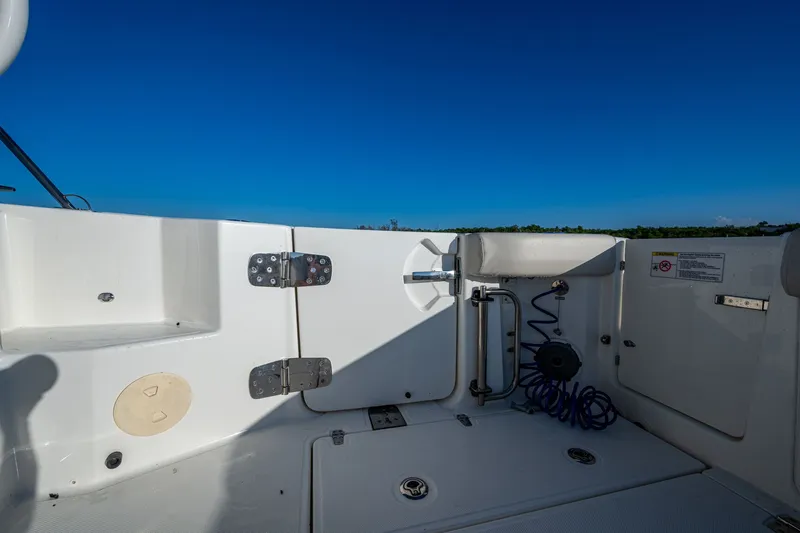  Yacht Photos Pics 2023 BOSTON WHALER 325 CONQUEST - Image 21