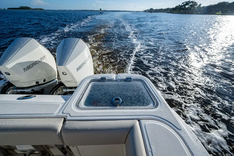  Yacht Photos Pics 2023 BOSTON WHALER 325 CONQUEST - Image 22