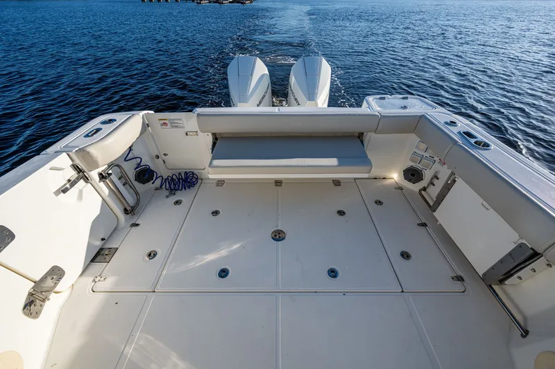  Yacht Photos Pics 2023 BOSTON WHALER 325 CONQUEST - Image 18