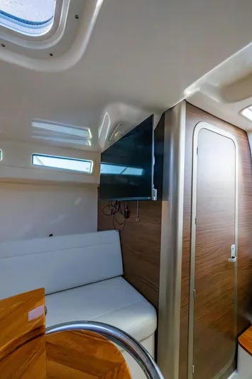  Yacht Photos Pics 2023 BOSTON WHALER 325 CONQUEST - Image 39