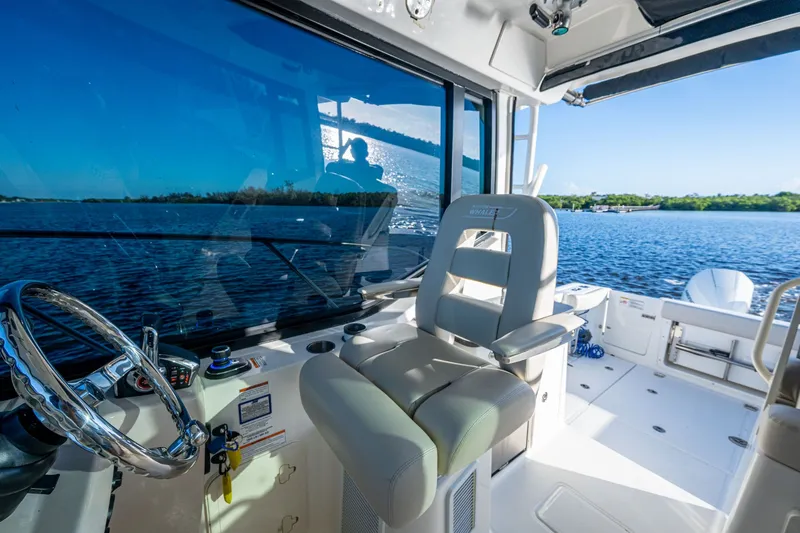  Yacht Photos Pics 2023 BOSTON WHALER 325 CONQUEST - Image 34
