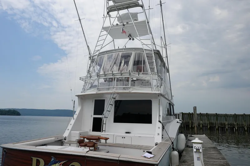  Yacht Photos Pics 1988 Donzi Z-65 Tournament Fisherman yacht docked by the water.
