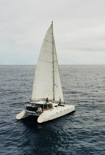 Savannah Yacht Photos Pics Sailing catamaran Fountaine Pajot Bahia 46, 1998 model, on open sea.