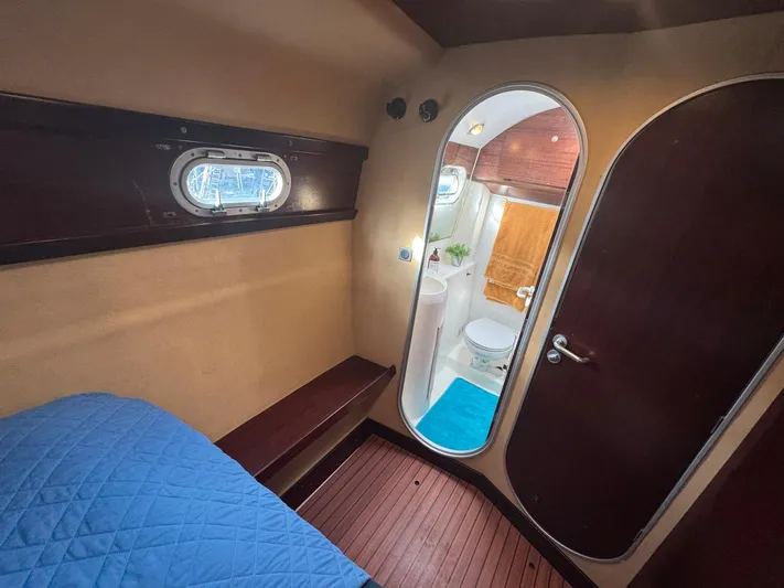 Savannah Yacht Photos Pics 