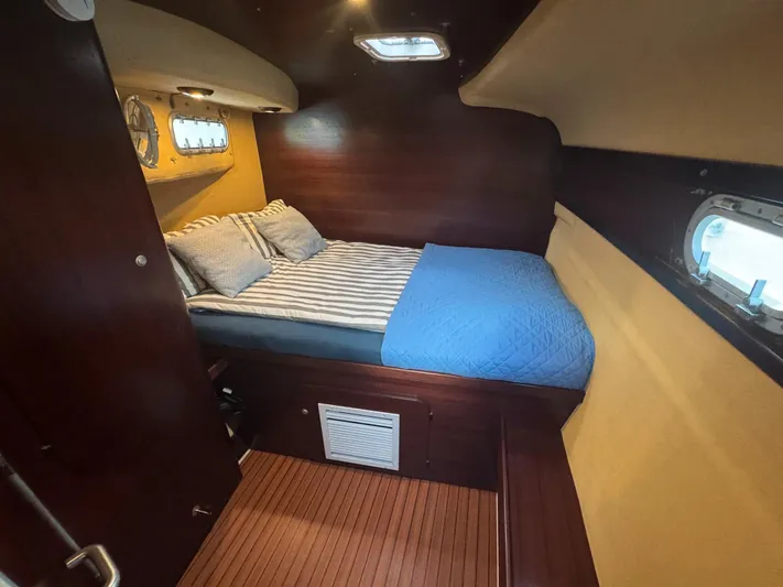 Savannah Yacht Photos Pics 