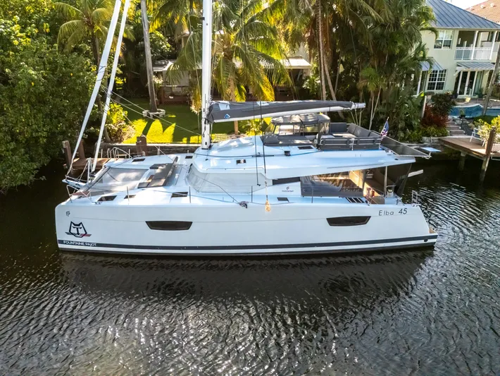 Temenos Yacht Photos Pics 