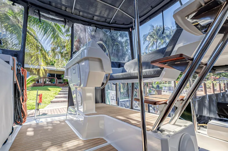 Temenos Yacht Photos Pics 