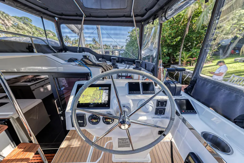 Temenos Yacht Photos Pics 