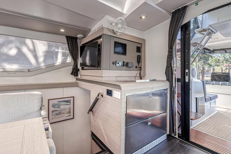 Temenos Yacht Photos Pics 