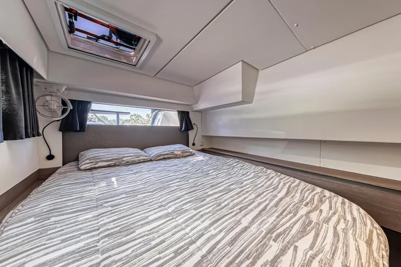 Temenos Yacht Photos Pics 