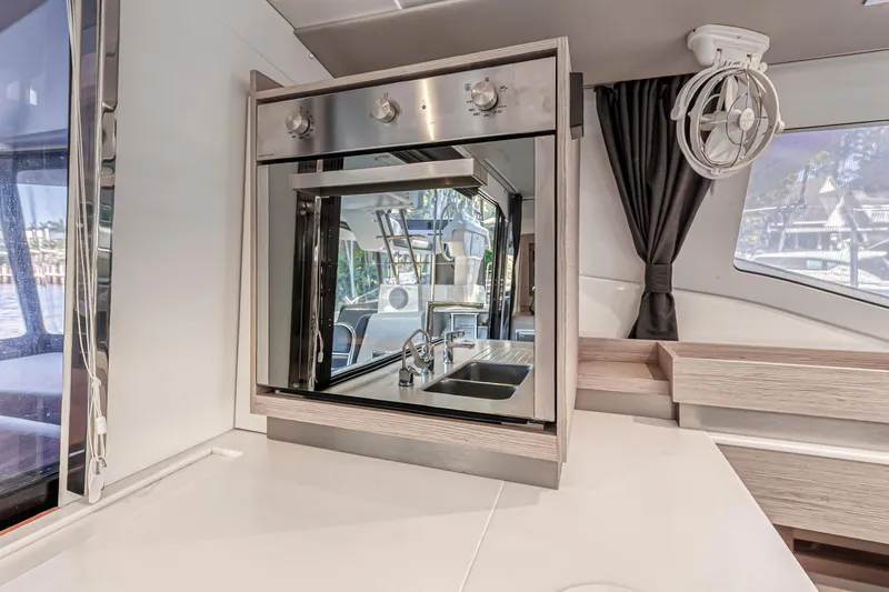 Temenos Yacht Photos Pics 