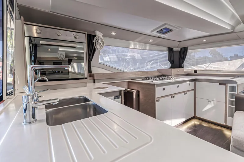 Temenos Yacht Photos Pics 