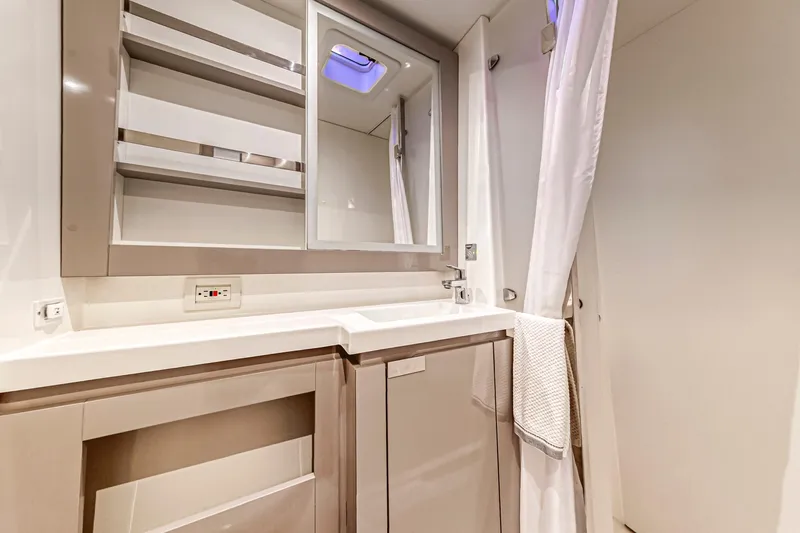 Temenos Yacht Photos Pics 