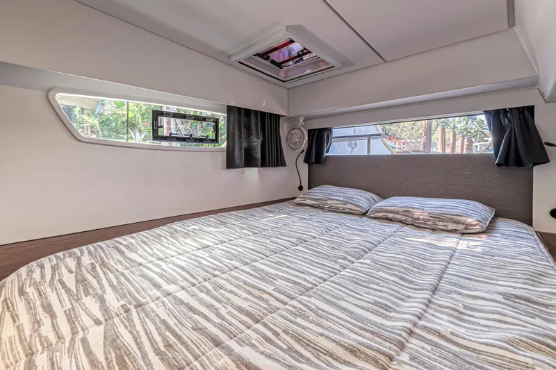 Temenos Yacht Photos Pics 