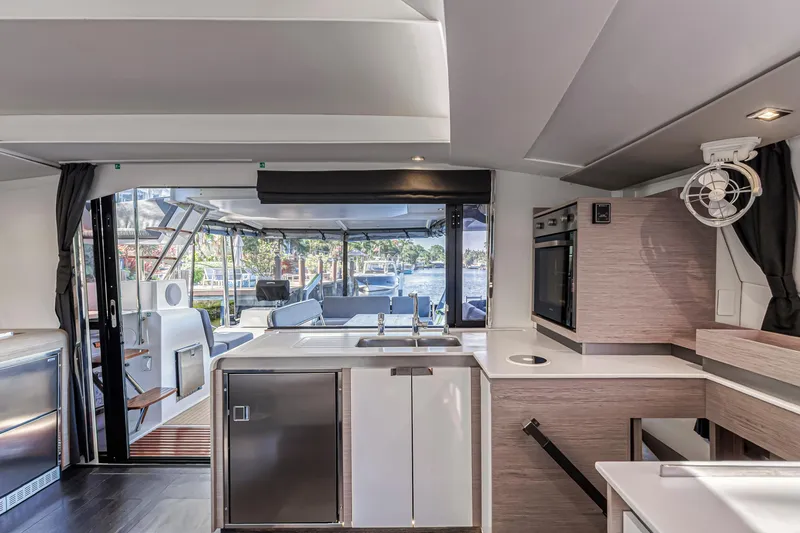 Temenos Yacht Photos Pics 