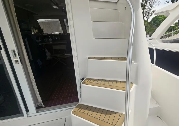 Sarah Stuart Yacht Photos Pics 