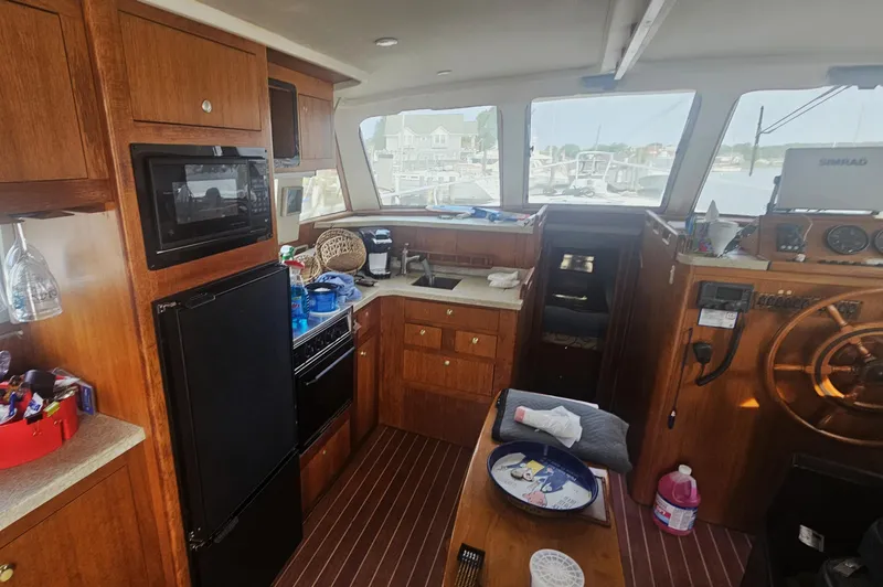 Sarah Stuart Yacht Photos Pics 