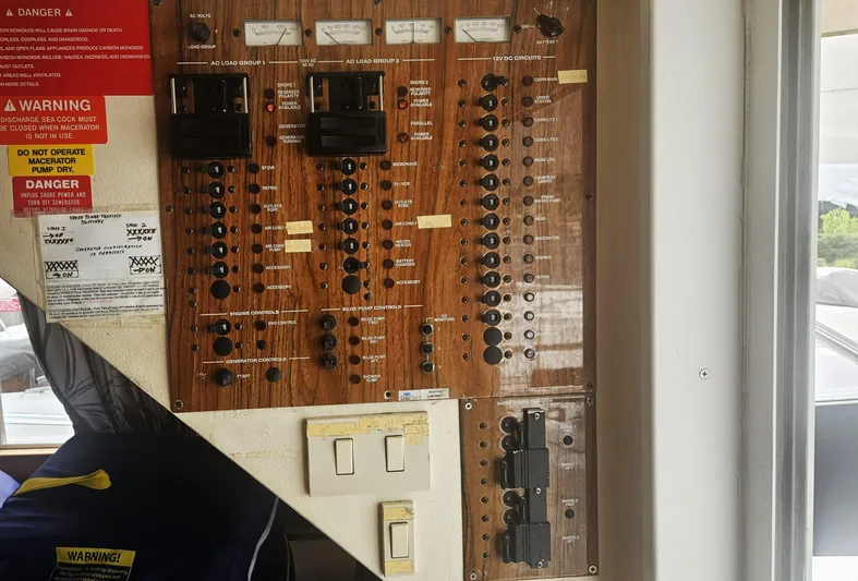 Sarah Stuart Yacht Photos Pics 