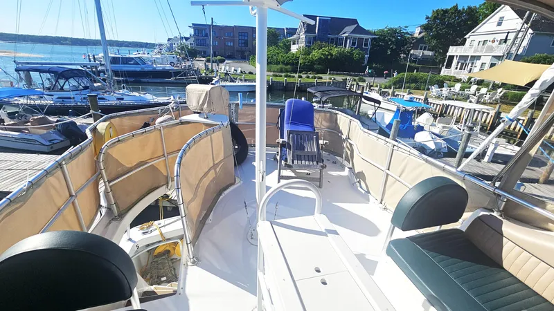 Sarah Stuart Yacht Photos Pics 